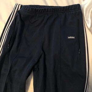 Adidas navy blue sweatpants 💙